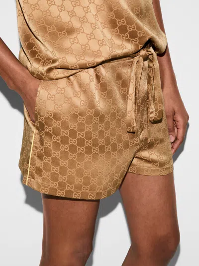 Gucci Gg Satin Shorts In Neutral