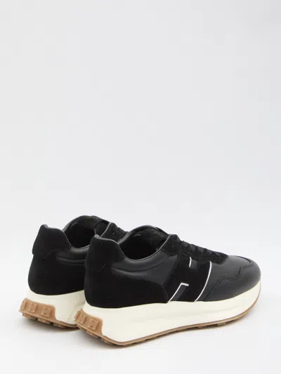 Hogan Streamlined Black Sneakers With Suede Texture In Black