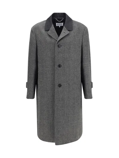 Maison Margiela Single-breasted Coat In Virgin Wool Blend In Gray
