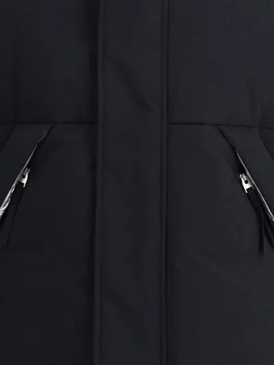 Laminar Padded And Quilted Sleeveless Jacket In Black