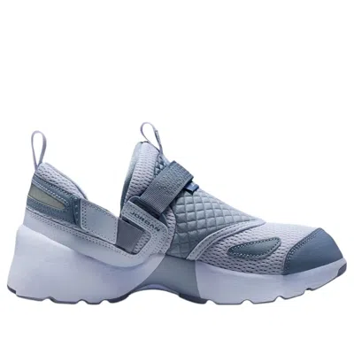 Air Jordan (wmns)  Trunner Lx 'ghost Pure Platinum' In Multi