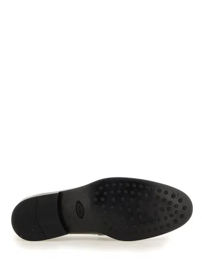 Tod's Smooth Leather Moccasin Loafers With Subtle Stitching In Black