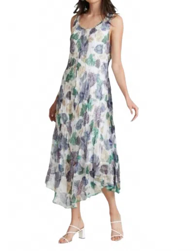 Carre Noir Maxi Dress In Floral Print In White