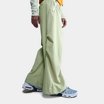 Nike Men's Project F.r.o.g. Parachute Pants In Green