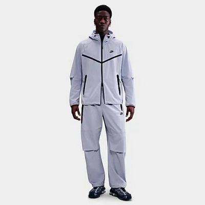 Nike Men's Tech Woven Oversized Pants In White