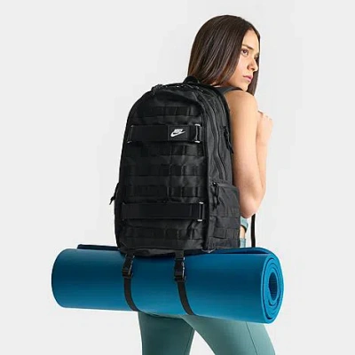 Nike 26l Rpm Backpack With Adjustable Shoulder Straps In Black