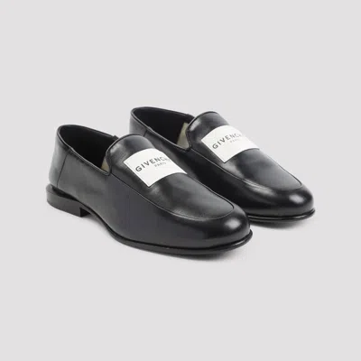 Givenchy Glossy Round Toe Loafers In Black