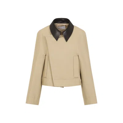 Givenchy Womens Cropped Leather-collar Cotton And Wool-blend Peacoat Beige In Gold