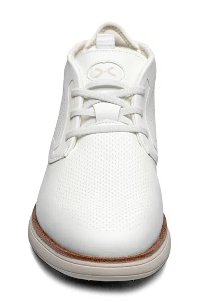 Stacy Adams Men's Eastmont Almond Toe Chukka Boots In White