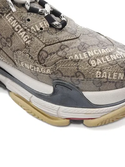 Pre-owned Gucci Gg Supreme Triple S Sneakers In Neutral