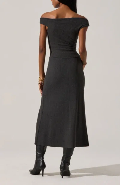Astr The Label Lindy Textured Knit Twist Waist Midi Skirt In Gray