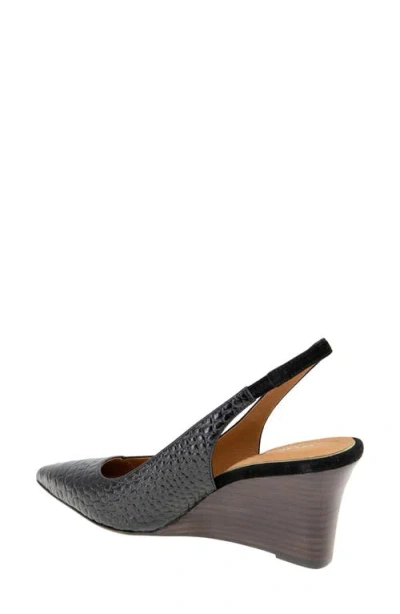 Andre Assous Laina Wedge Pump In Black