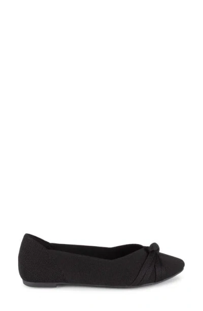Tahari Catalina Pointed Toe Knit Flat In Black