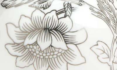 Wedgwood Fine Bone China Silver Tonquin No.2 Bauble In Multi