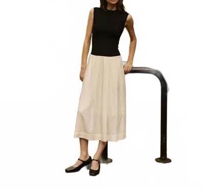 Mod Ref Cairo Midi Dress In Black/white In White