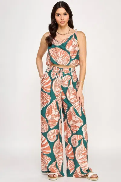 Truedames Printed Sleeveless Bubble Hem Top And Paper Bag Waist Pants Set In Animal Print