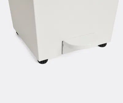 Hay Organising White Uni In White