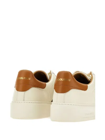 Woolrich Modern Low-top Sneakers With Contrasting Heel Tab In White