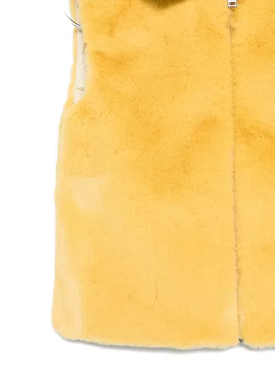 Il Gufo Faux-fur Gilet In Yellow