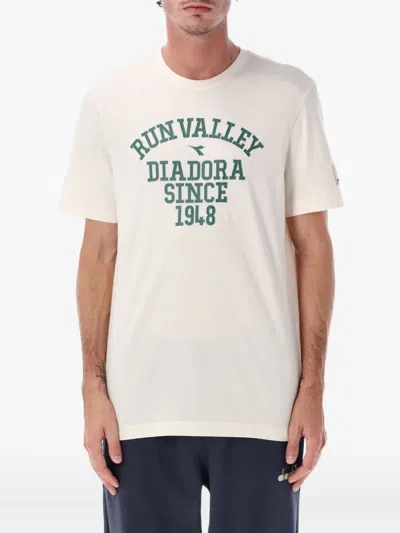 Diadora Run Valley Graphic T-shirt In Neutral