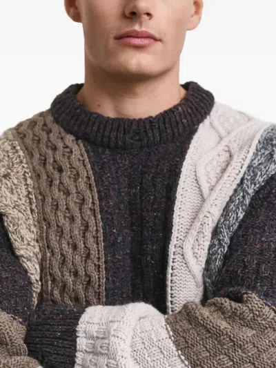 拼贴设计绞花针织毛衣