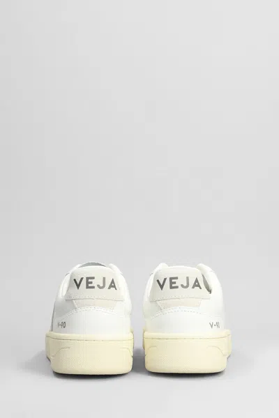 Veja V-90 Sneakers In White Leather In Neutral