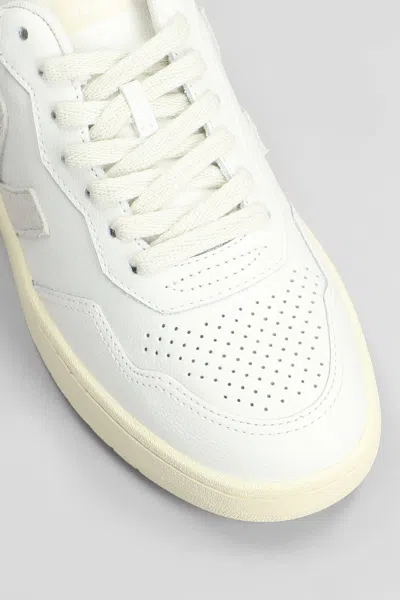 Veja V-90 Sneakers In White Leather In Neutral