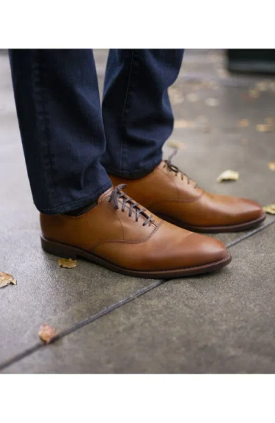 Allen Edmonds Carlyle Plain Toe Oxford In Brown