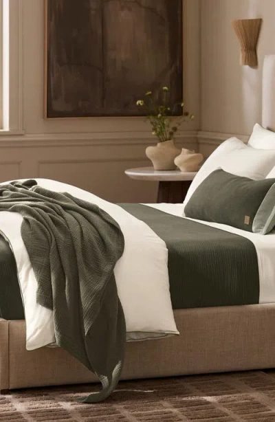 Boll & Branch Dream Bed Blanket In Green