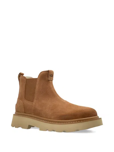 Ugg Chelsea Lug Boot In Brown