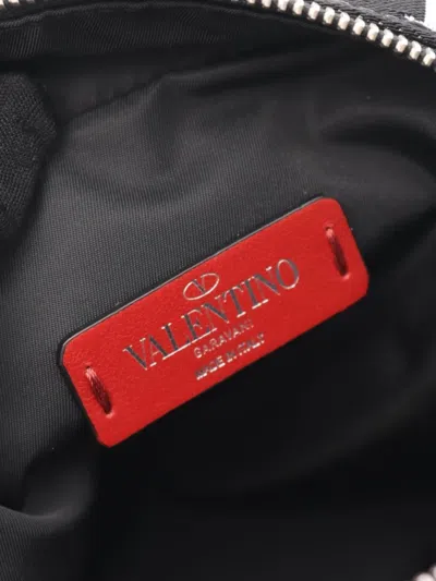 Pre-owned Valentino Garavani 2010s Logo-detail Messenger Bag In Black