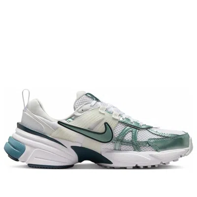 Nike V2k Run Sneaker In White