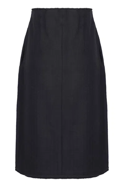 Prada Sure! The Translation Of "gonna Midi In Lana Chevron" From Italian (it) To English (en) Is: "c In Black