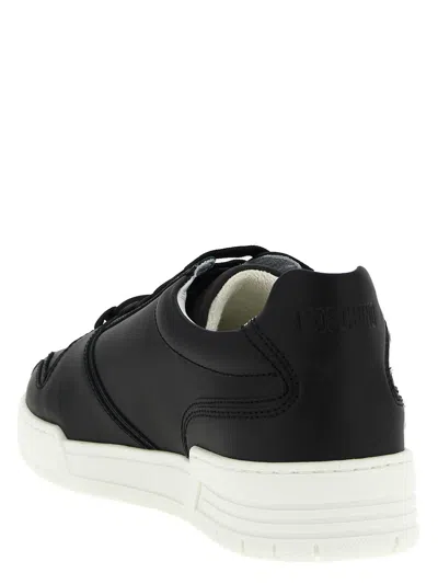 Moschino Kevin Sneakers Featuring Contrast Sole In Black