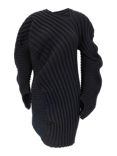 Issey Miyake Women Knit As If Top In Black
