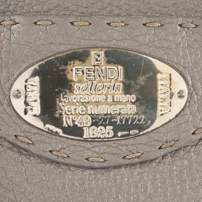 Pre-owned Fendi Gray Leather Shoulder Bag ()