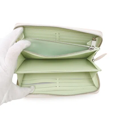 Pre-owned Louis Vuitton Beige Mahina Leather Long Wallet (bi-fold) () In Sand
