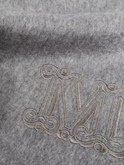 Max Mara Luxurious Cashmere Wraparound Rectangle Scarf In Gray