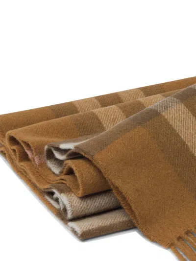 Burberry Checked Pattern Scarf Fringed Edges In Brown