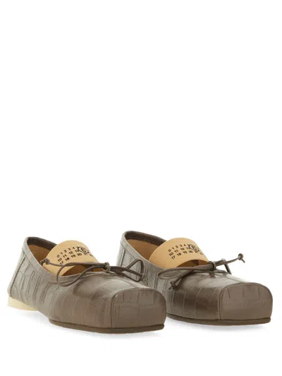 Mm6 Maison Margiela Crocodile-effect Leather Ballerina In Brown