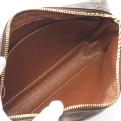 Pre-owned Louis Vuitton Brown Monogram Monogram Clutch Bag ()