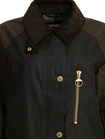 Barbour Singled Breasted Zip Detailed Coat In Green