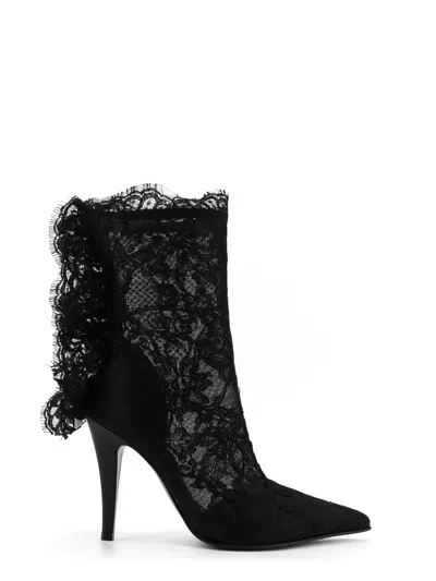 Alexander Mcqueen Lace Overlay Pointed Toe Stiletto Boots In Black
