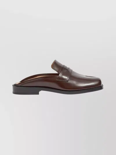Maison Margiela Leather Sandals With Round Toe Design In Brown
