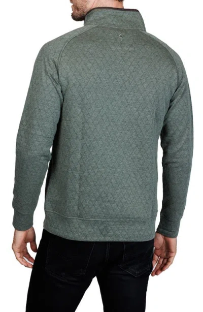 Tailorbyrd Hidden Snap Front Quilted Pullover In Green