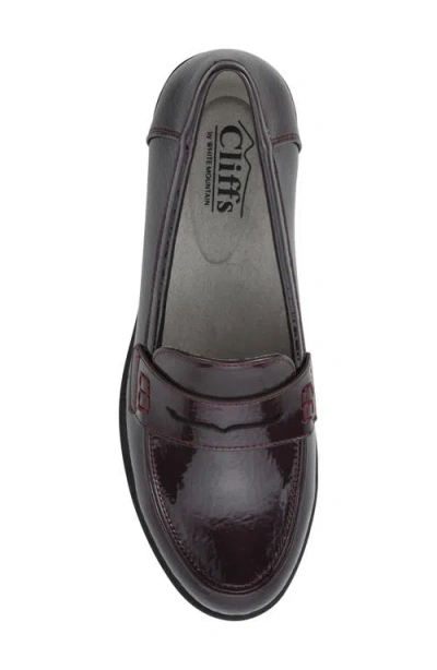 Cliffs By White Mountain Galah Penny Loafer In Brown