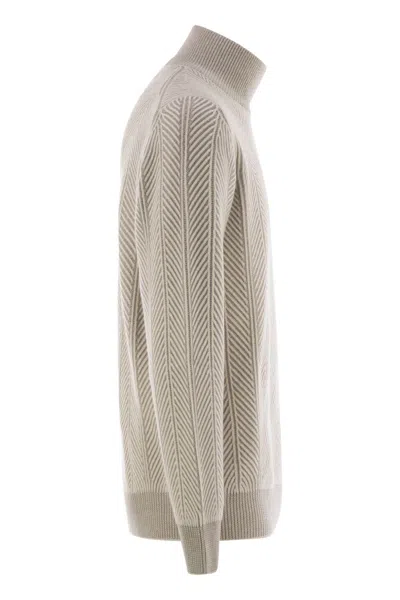 Brunello Cucinelli Light Grey Textured Sweater In Gray