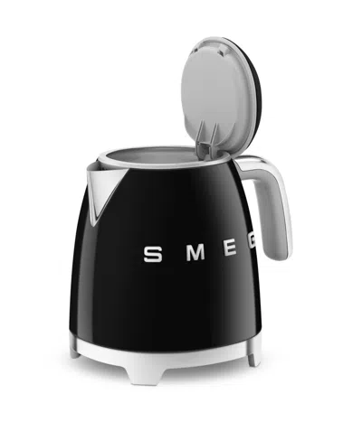 Smeg Mini Electric Kettle In Black