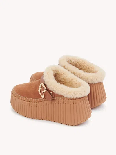 Chloé Nama Buckled Shearling-lined Suede Platform Mules In Brown