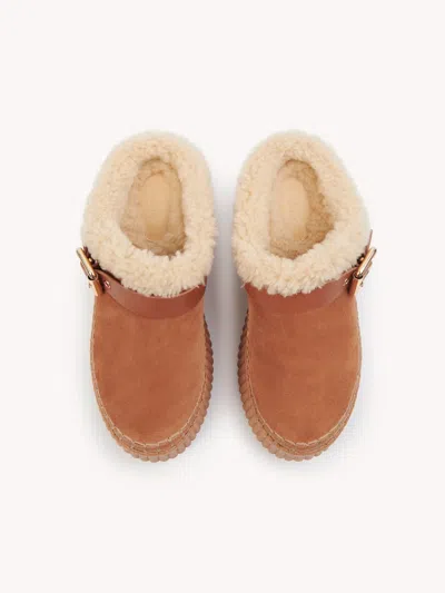 Chloé Nama Buckled Shearling-lined Suede Platform Mules In Brown